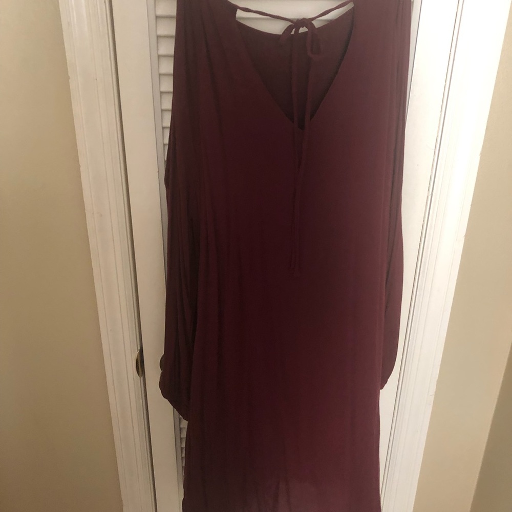 Long sleeve dress with slit on sleeves